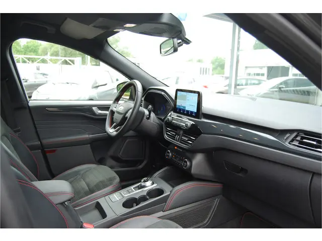 Ford Kuga 2.5 PHEV ST-Line X 225PK 2022 Hybride Benzine 35