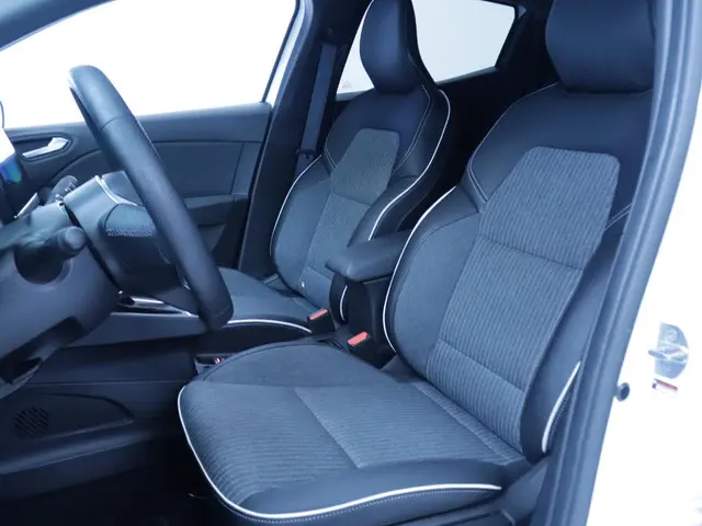 Mitsubishi Colt 3