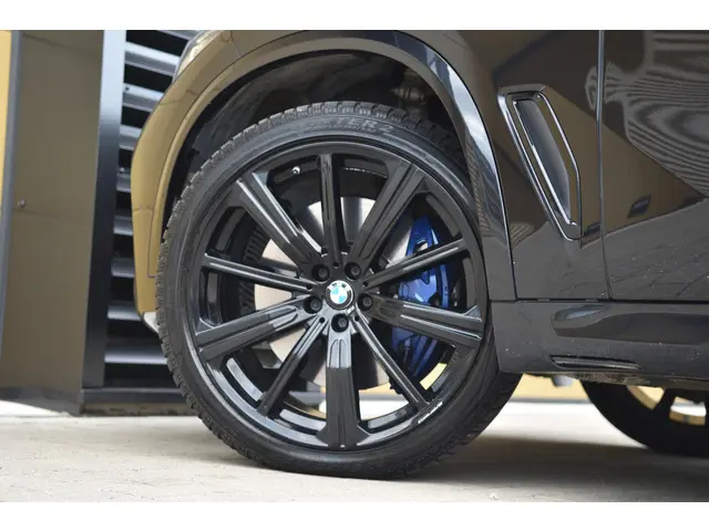 BMW X5 xDrive40i M-Sport High Executive 2018 Benzine 41