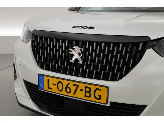 Peugeot 2008 1.2 PureTech GT Pack 2021 Benzine 29