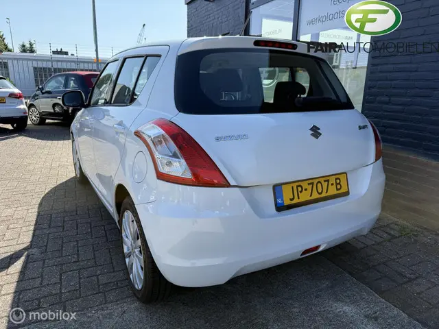 Suzuki Swift 1.2 Exclusive 2012 Benzine 4