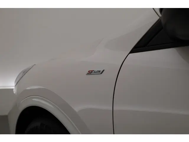 Ford Kuga 2.5 MHEV ST-Line 190pk 2022 Hybride Benzine 36