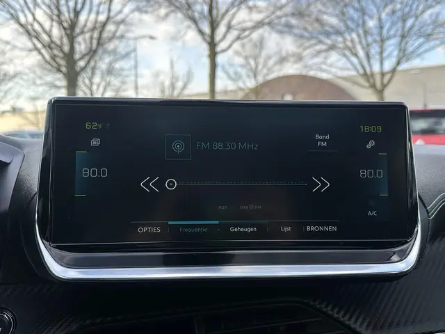 Peugeot e-208 EV GT Pack 50 kWh 2021 Elektrisch 19