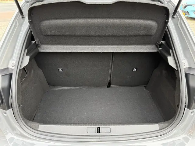 Peugeot 208 1.2 PureTech Allure Pack 2024 Benzine 25