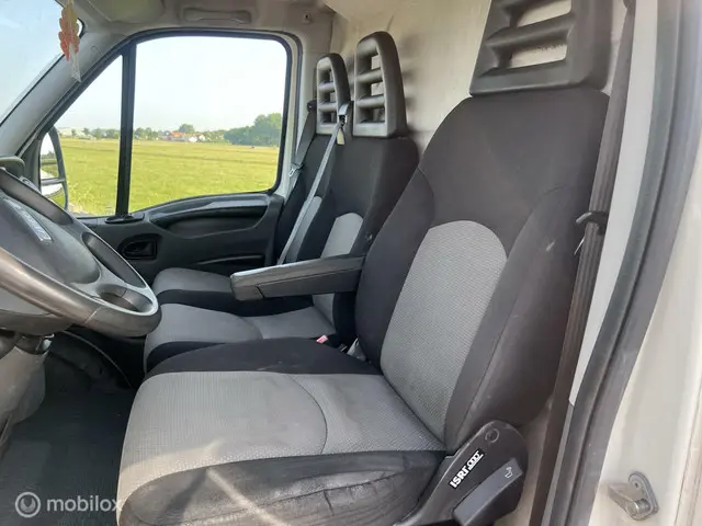 Iveco Daily 35S13V 330 H3 2014 Diesel 11