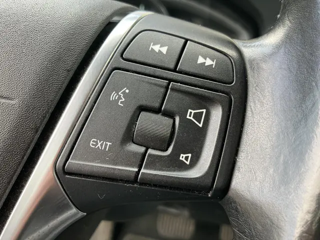 Volvo XC60 2.0 D4 FWD Ocean Race 2015 Diesel 27