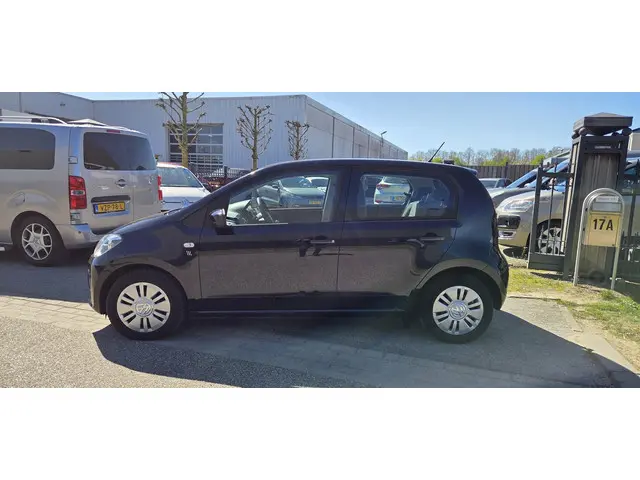 Volkswagen up! 1.0 move up! BlueMotion 2014 Benzine 3