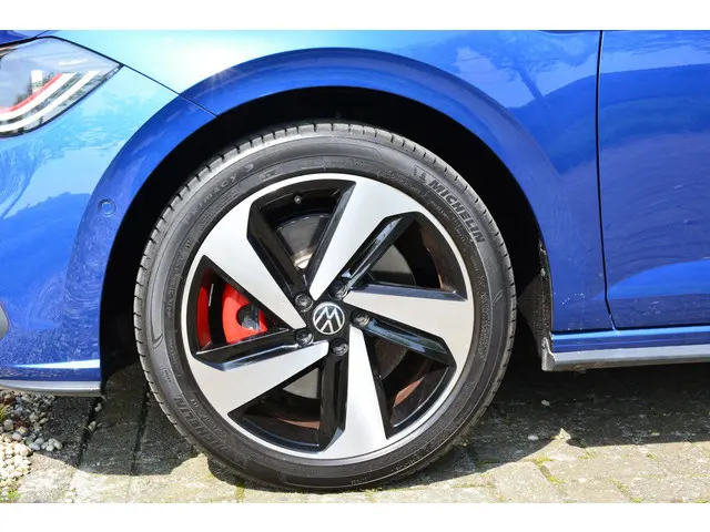 Volkswagen Polo 2.0 TSI GTI 2022 Benzine 4