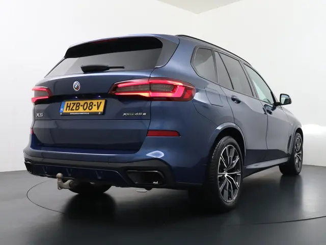 BMW X5 xDrive45e High Executive 2022 Hybride Benzine 7