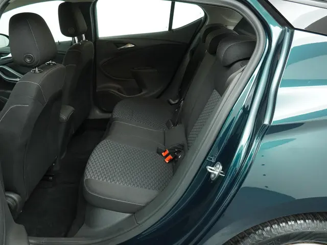 Opel Astra 1.0 Edition 2016 Benzine 10