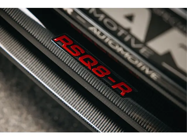 Audi RSQ8 4.0 TFSI quattro 2022 Benzine 37