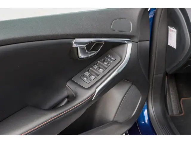 Volvo V40 2.0 D4 Ocean Race Business 2014 Diesel 21