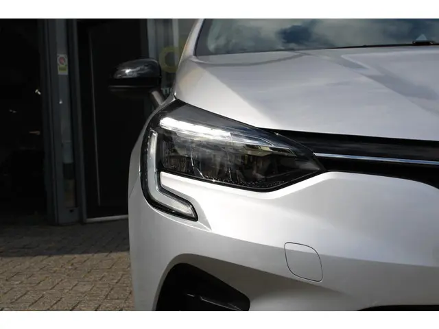 Renault Clio TCe 90 Equilibre 2023 Benzine 9