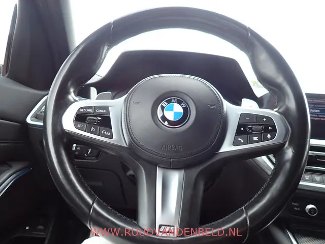 BMW 3 Serie Touring 330e 2021 Hybride Benzine 11