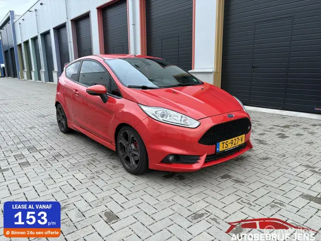 Ford Fiesta 1.6 ST2 | RECARO | Cruise |PDC | Camera 2016 Benzine