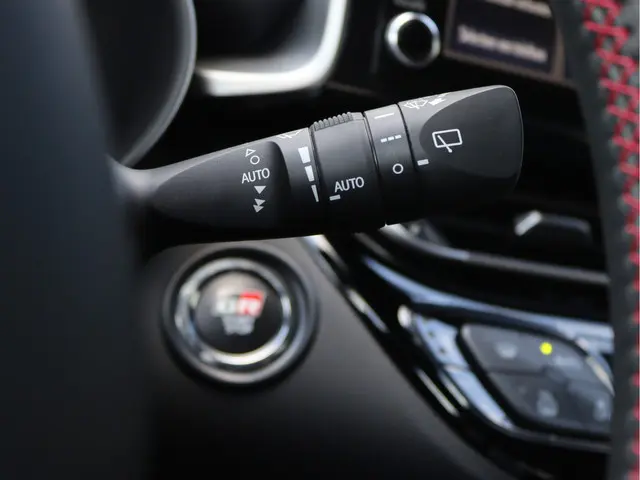 Toyota C-HR 1.8 Hybrid GR-Sport 2021 Hybride Benzine 36