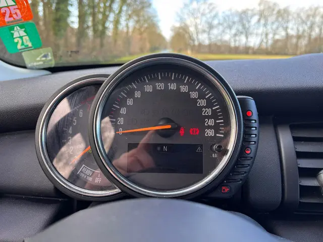 MINI One Mini 1.2 | Airco + Stoelverwarming | 2015 Benzine 17