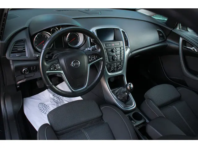 Opel Astra Sports Tourer 1.4 Turbo Edition 2015 Benzine 10