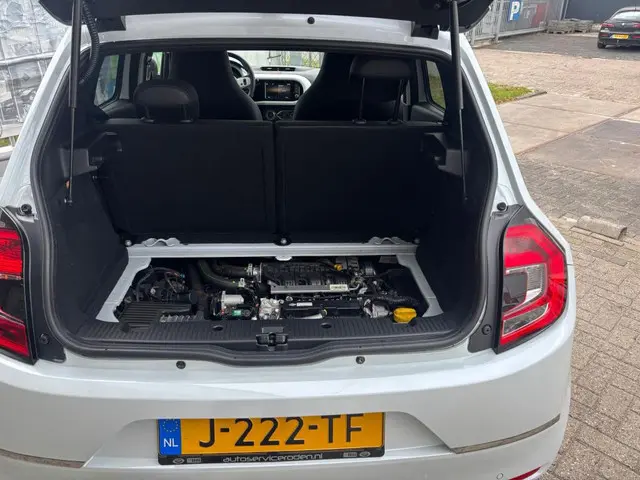 Renault Twingo 0.9 TCe Intens 2020 Benzine 8