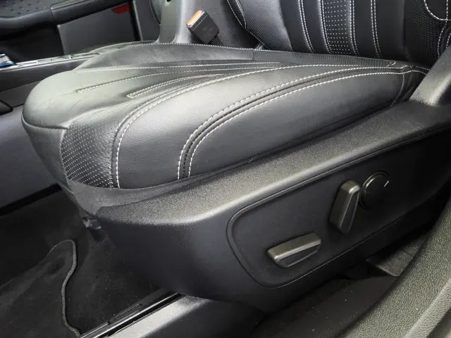 Ford Kuga 2.5 PHEV Plug-In Vignale 2021 Hybride Benzine 31