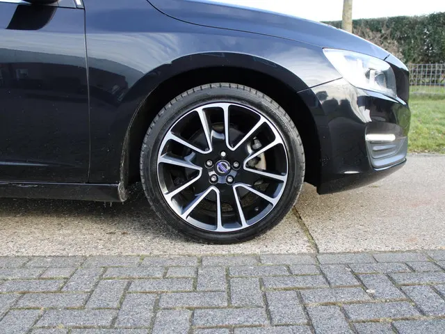 Volvo V60 Momentum 2015 Benzine 8