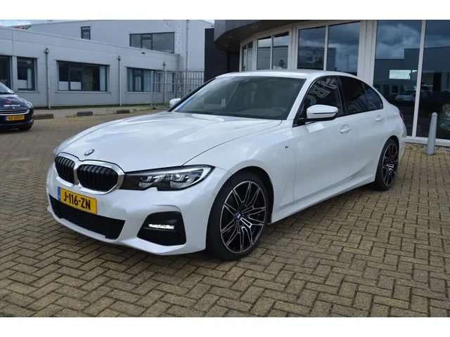 BMW 3 Serie 2.0 260 pk M-Sport Edition / 19"M / 2020 Benzine 48