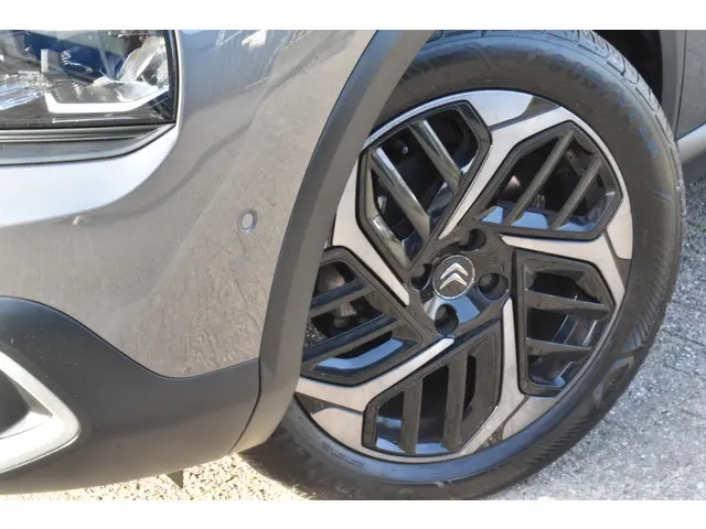 Citroën C4 Puretech EAT8 Shine 2021 Benzine 12