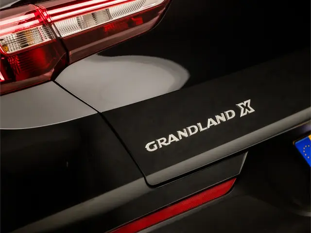Opel Grandland X 1.2 Turbo Sport 2021 Benzine 28