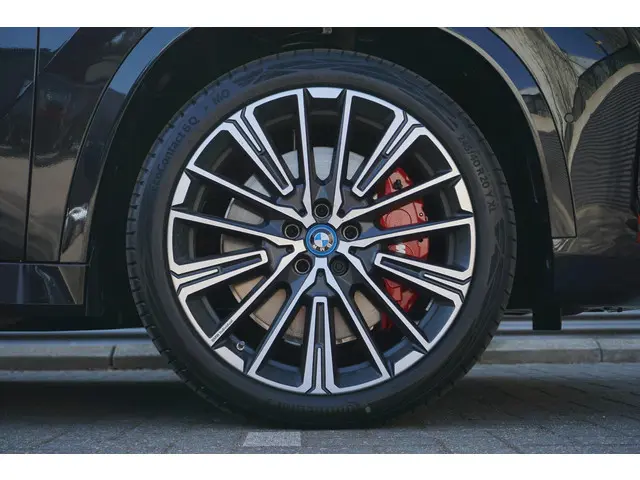BMW iX1 xDrive30 2025 Elektrisch 6