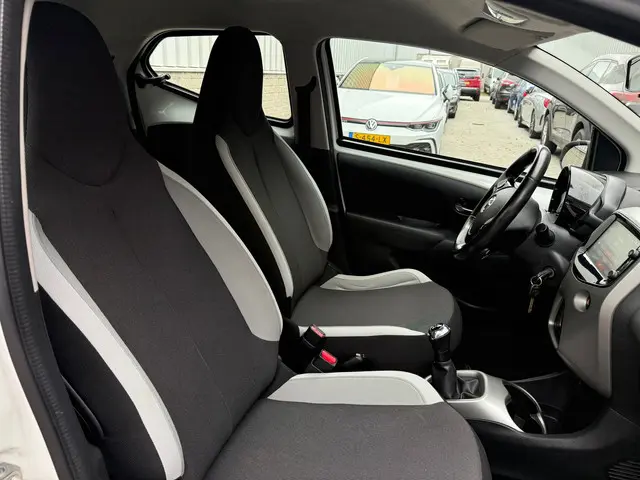 Toyota Aygo 1.0 VVT-i x-wave|Camera 2017 Benzine 20