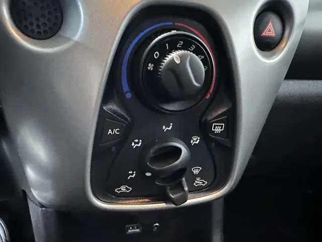 Peugeot 108 1.0 e-VTi Active 2018 Benzine 16