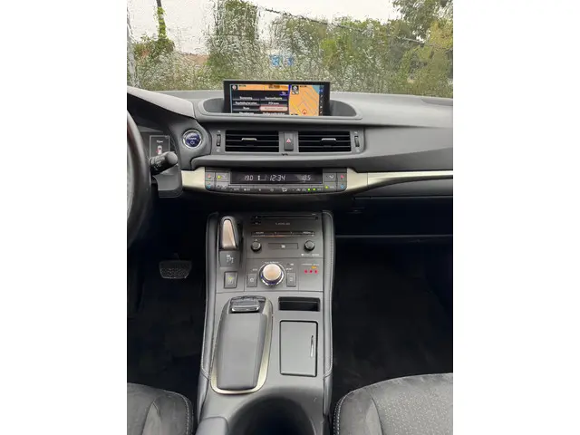Lexus CT 200h 2019 Hybride Benzine 5
