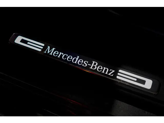 Mercedes-Benz G-Klasse 500 2018 Benzine 54