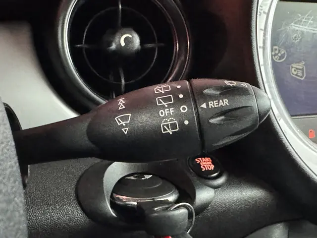 MINI One Mini 1.6 Business Line 2012 Benzine 30