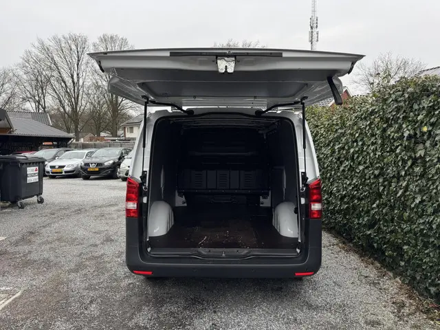 Mercedes-Benz Vito 114 CDI Lang Automaat 2019 Diesel 17