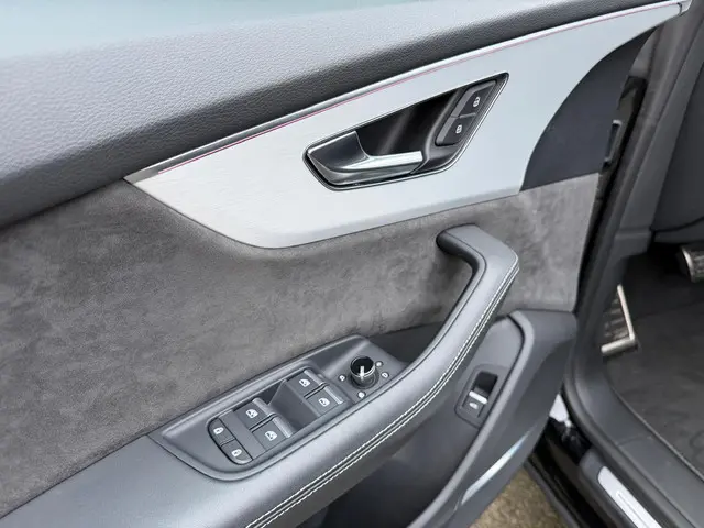 Audi Q8 55 TFSI quattro Pro Line Advanced 2022 Benzine 23