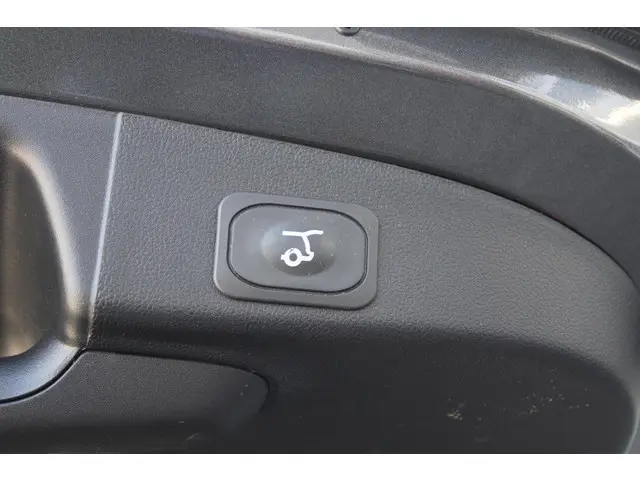 Ford Focus Wagon 1.5 EcoBlue ST Line X 2024 Diesel 16