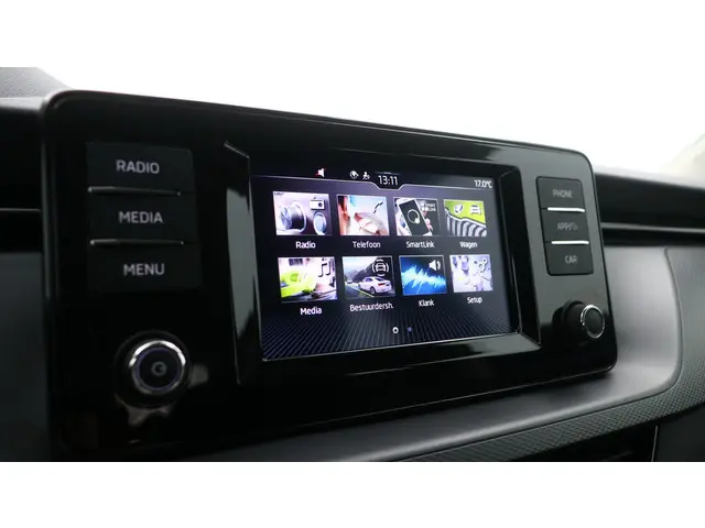 Škoda Scala 1.0 TSI Active 2023 Benzine 18