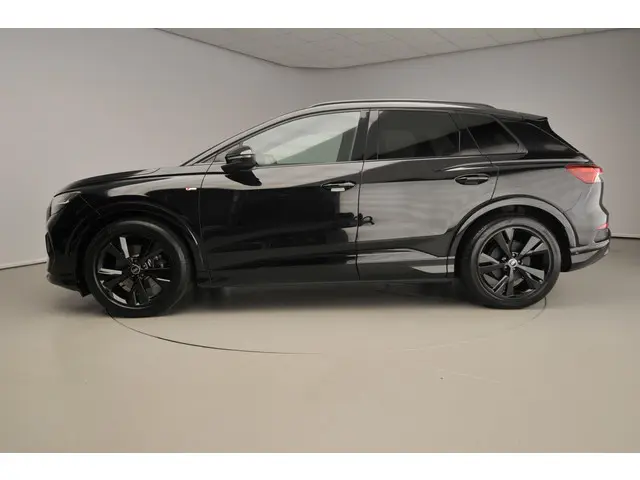Audi Q4 e-tron 35 S edition 55 kWh 2022 Elektrisch 3