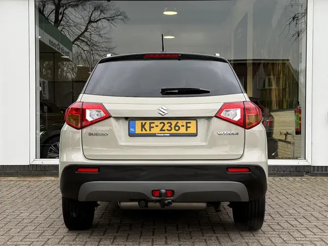 Suzuki Vitara 1.6 Exclusive Aut. 2016 Benzine 17