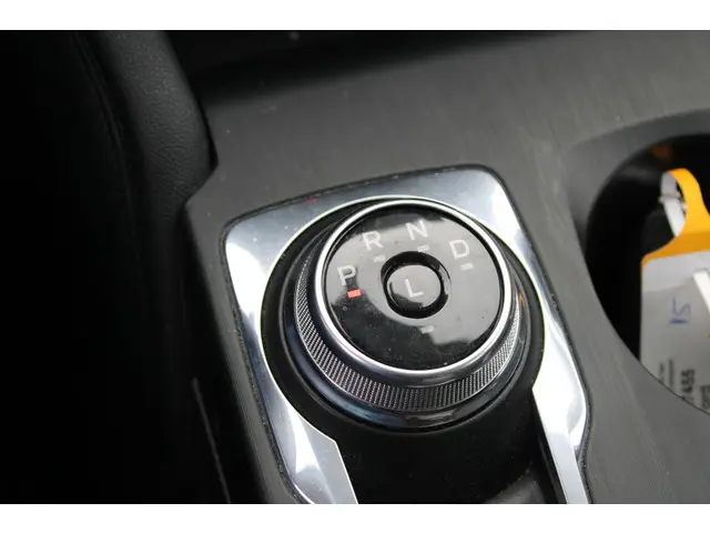 Ford Kuga 2.5 PHEV Titanium 2022 Hybride Benzine 13