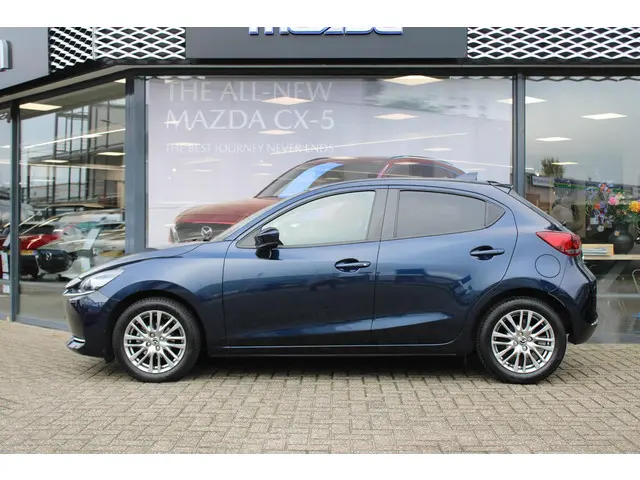 Mazda 2 1.5 Skyactiv-G Luxury 2022 Benzine 9