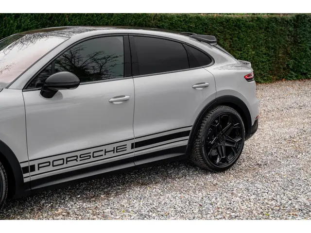 Porsche Cayenne Coupé Turbo GT 2022 Benzine 37