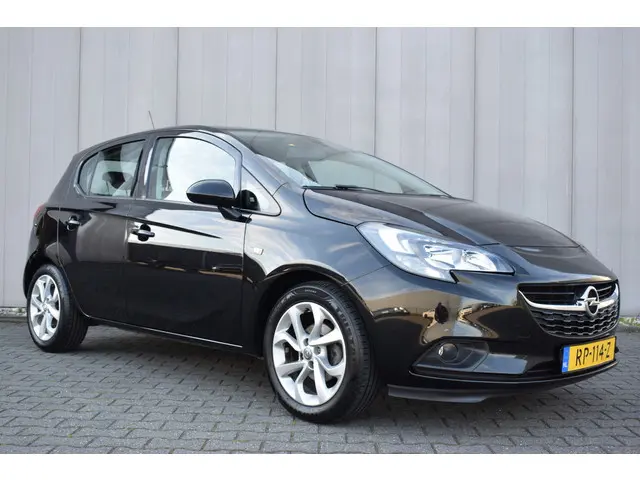 Opel Corsa 1.4 Online Edition 2018 Benzine 24
