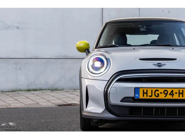 MINI Electric Mini MINI Electric 33 kWh 2022 Elektrisch 7