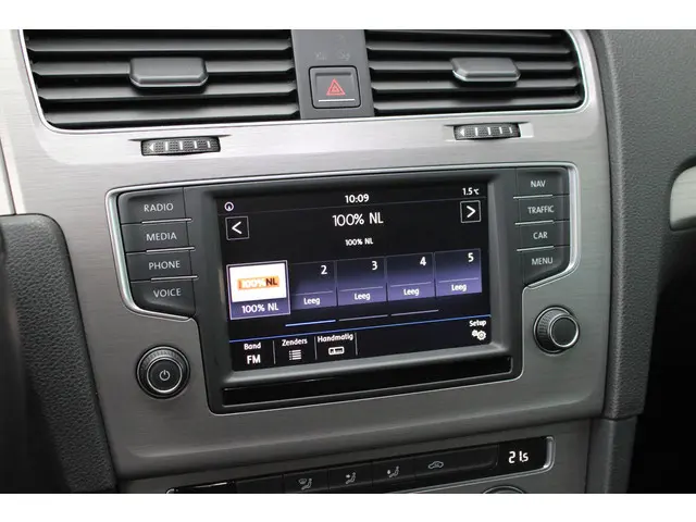 Volkswagen Golf 1.0 TSI 2017 Benzine 8