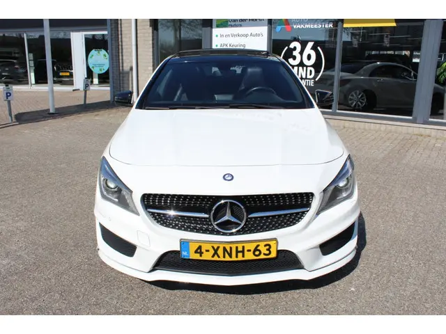 Mercedes-Benz CLA 3