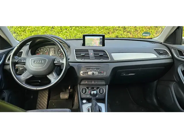 Audi Q3 1.4 TFSI CoD Design Pro Line Plus 2015 Benzine 17