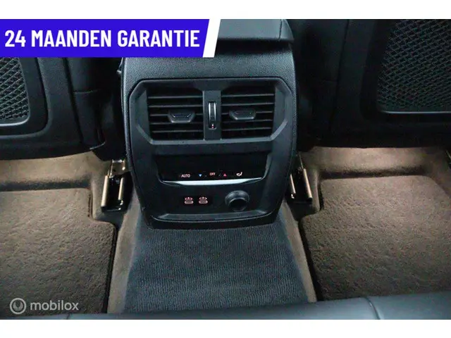 BMW 3 Serie Touring 320i High Executive 2020 Benzine 32