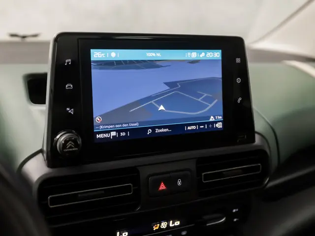 Citroën Berlingo 1.2 PureTech Shine Sport 2019 Benzine 26